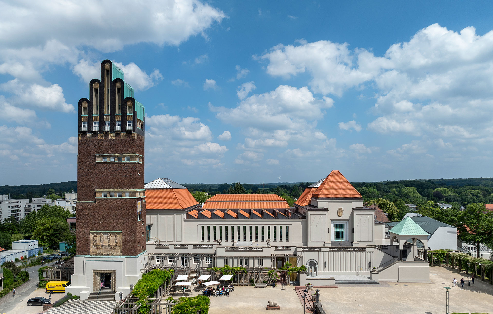 Außenansicht des Ausstellungsgebäudes