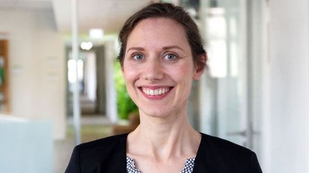 Ingrid Höll