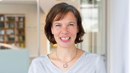 Dr. Anna Braune