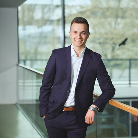 Portrait von Benedikt Gloria